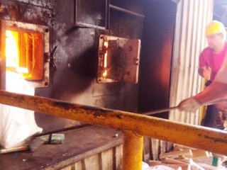 Droga foi incinerada no forno de indústria de Dourados, hoje de manhã (Foto: Divulgação)