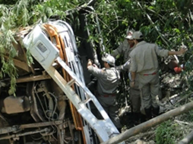  Prefeito de Aquidauana decreta luto por morte de jovens em acidente