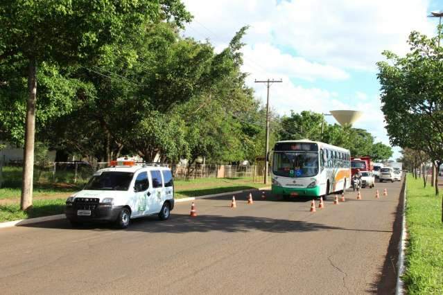 Blitz vai retirar de circula&ccedil;&atilde;o carro irregular e motorista sem CNH