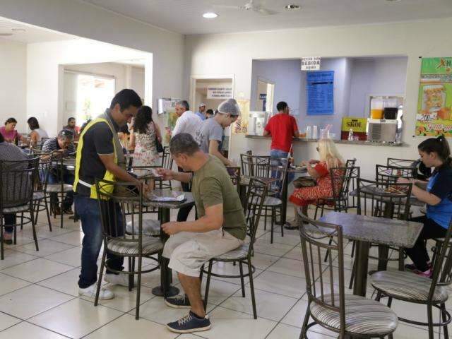 Para quem almo&ccedil;a na rua todo dia, servir o PF &eacute; vantagem para os 2 lados