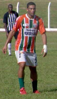  Ap&oacute;s 1 ano afastado, Buru volta ao Naviraiense com miss&atilde;o de fechar meio-campo