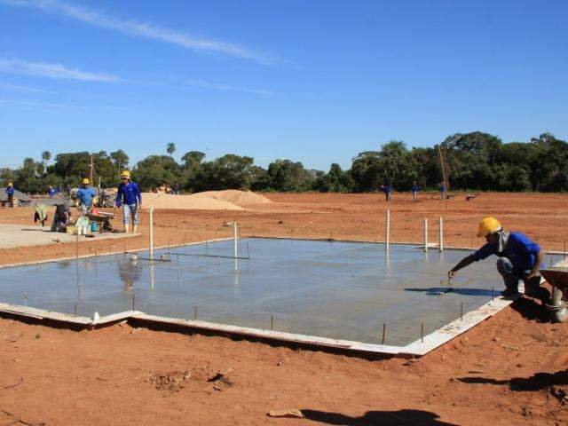Prefeitura &quot;dispensa&quot; projeto para casa e alega que popula&ccedil;&atilde;o n&atilde;o pode pagar