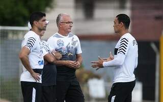 Renato, Dorival Junior e Ricardo Oliveira no último treino antes de pegar a Ponte (Foto: Santos/Divulgação)