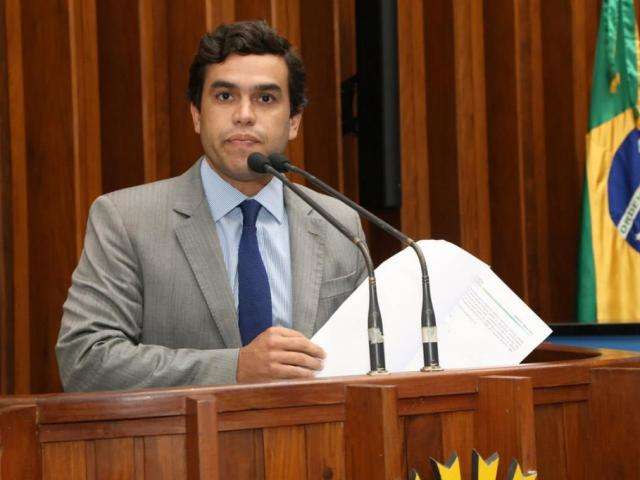&quot;O PSDB &eacute; maior que A&eacute;cio&quot;, diz presidente estadual sobre julgamento do senador