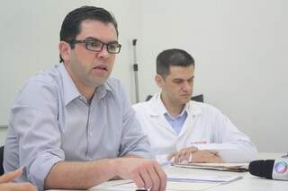 Segundo Carlos Coimbra e Jeferson Cavalcante, valor do empréstimo foi ampliado sem aval do Conselho Curador. (Foto: Marcos Ermínio)