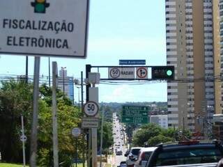 Fiscalização eletrônica na avenida Afonso Pena.(Foto: André Bittar/Arquivo).