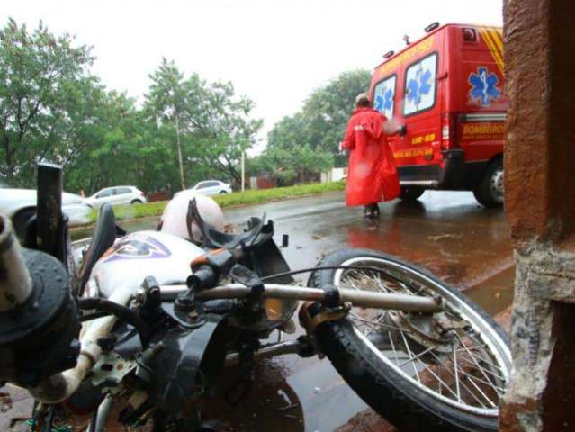 Pol&iacute;cia apura se motociclista que quase morreu em acidente portava CNH falsa