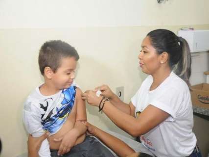 Vacinação atinge 96% do público-alvo e será ampliada na segunda