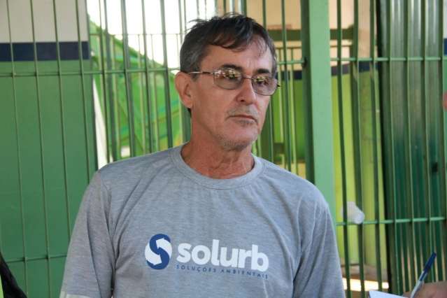 Trabalhadores param coleta do lixo e cobram R$ 4,7 milh&otilde;es na Justi&ccedil;a 