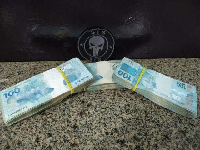Policial e professora acusados de extors&atilde;o passam por audi&ecirc;ncia hoje