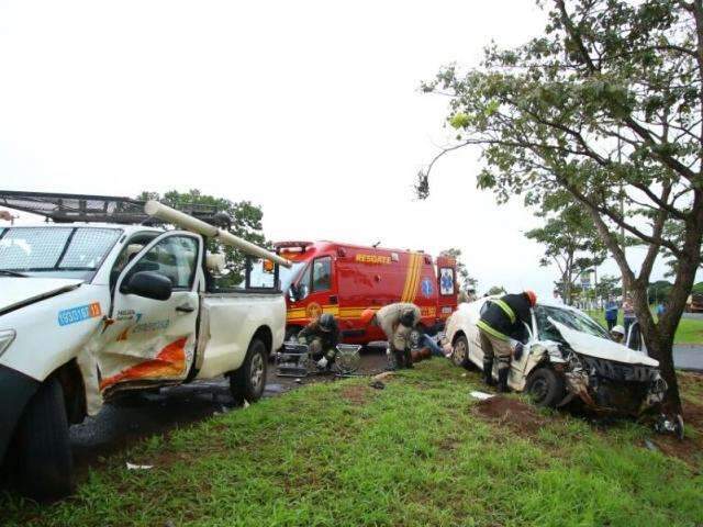Tr&ecirc;s v&iacute;timas de acidente na Gury Marques sofreram ferimentos graves 