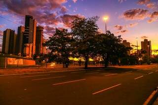 Em Campo Grande, o dia amanheceu com mínima de 11ºC e tempo parcialmente nublado. (Foto: Fernando Antunes)