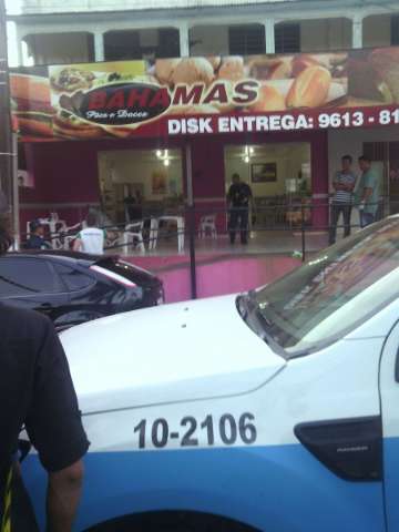 Bandido mata quatro e fere dois com tiros de fuzil no centro da cidade