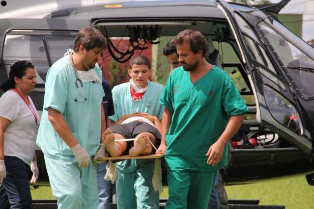 Policial ferido durante persegui&ccedil;&atilde;o &eacute; transferido de helic&oacute;ptero &agrave; Capital