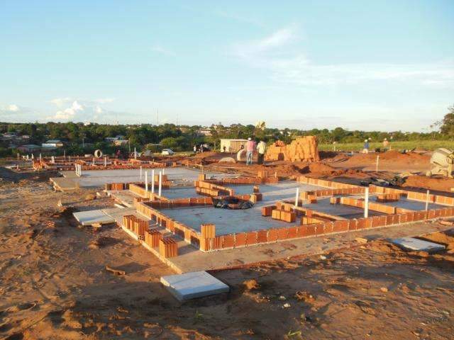 Programa do Governo mobiliza constru&ccedil;&atilde;o de mil casas populares