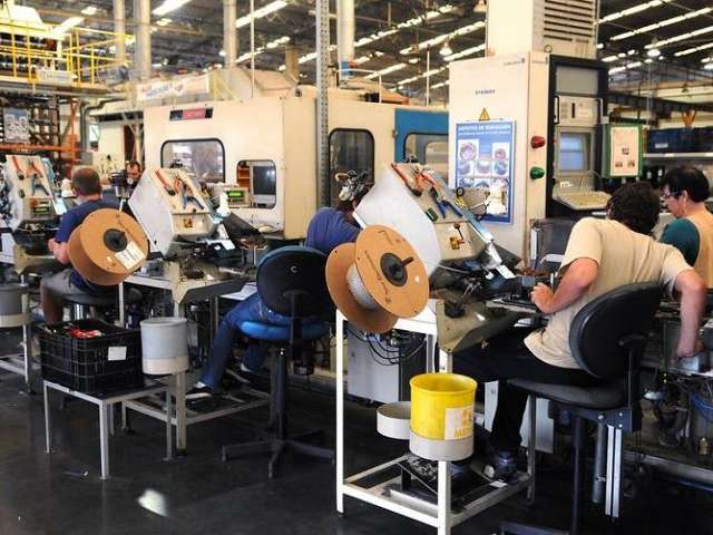 Ap&oacute;s 6 meses de vig&ecirc;ncia, reforma trabalhista espera regulamenta&ccedil;&atilde;o
