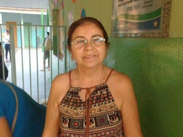 Professora vai votar e descobre que outra pessoa votou em seu lugar