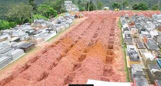 Covas extras foram abertas no cemitério de Teresópolis (foto: Prefeitura de Teresópolis)