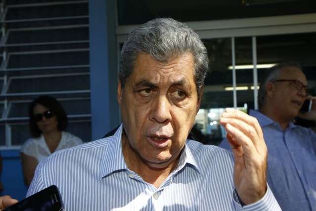 Andr&eacute; descarta disputar a prefeitura e pretende criar funda&ccedil;&atilde;o