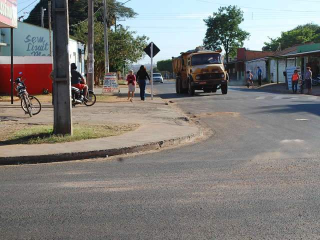 Familiares de jovem morto a tiros nesta manh&atilde; acreditam em vingan&ccedil;a