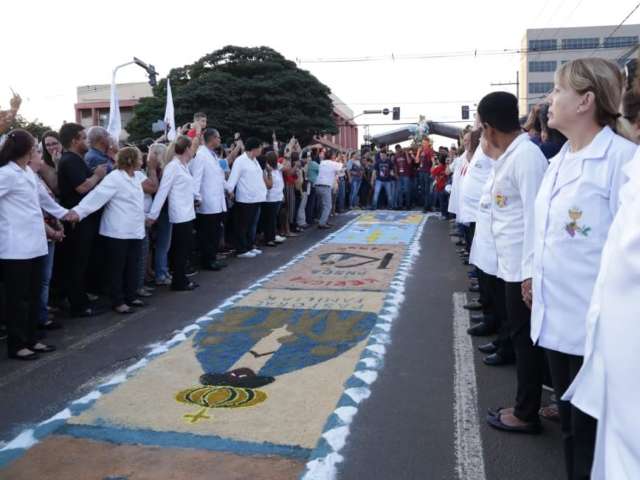 Dom Dimas fala a 30 mil fi&eacute;is sobre a manifesta&ccedil;&atilde;o p&uacute;blica da f&eacute;