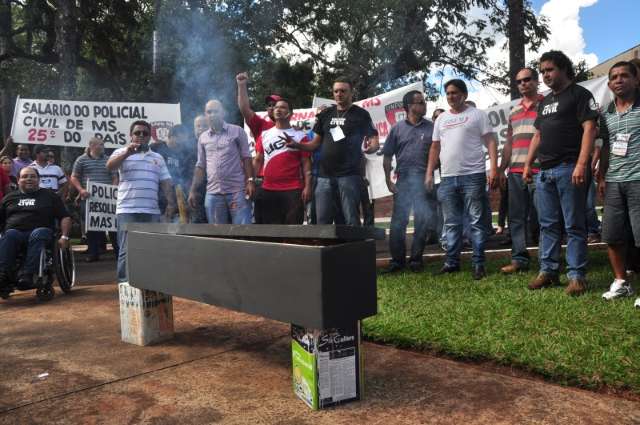 Governo estranha manifesta&ccedil;&atilde;o de Policiais e diz que negocia&ccedil;&otilde;es continuam