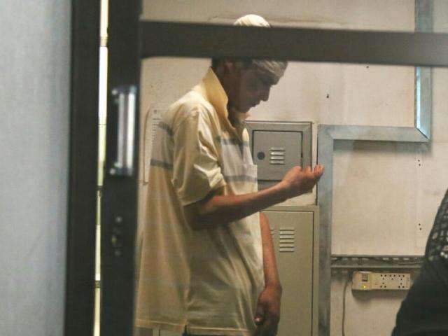 Bandido &eacute; agredido por moradores e preso ap&oacute;s roubo de celular
