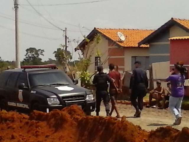 Em meio a tiroteios, moradores da Cidade de Deus convivem com inseguran&ccedil;a