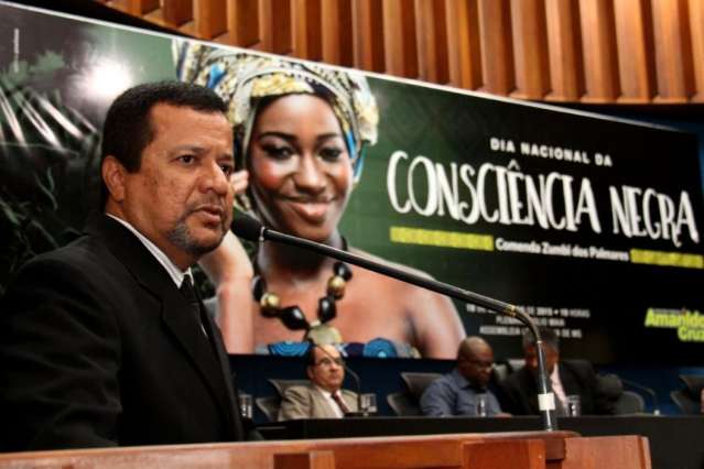 Governo organiza projeto para ampliar cotas para negros em concursos