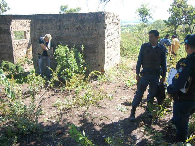  Per&iacute;cia suspeita que homem tenha sido assassinado por asfixia ou pedrada