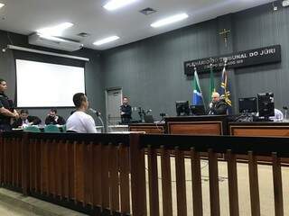 Wellington Felipe dos Santos Silva julgado nesta manhã por envolvimento com o &quot;tribunal do crime&quot; (Foto: Clayton Neves)
