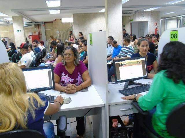 Funtrab oferece vagas para a&ccedil;ougueiro, auxiliar cont&aacute;bil e eletricista 