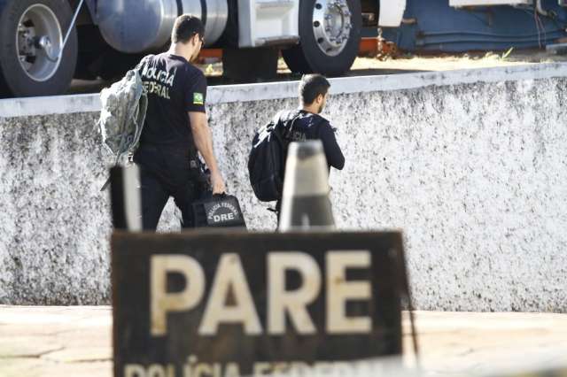 PF apreende dinheiro na a&ccedil;&atilde;o que combate uni&atilde;o entre tr&aacute;fico e doleiros 
