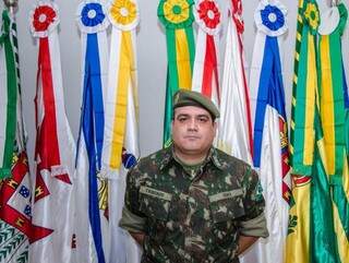 Tenente Coronel do Exército Brasileiro Wagner Reis Trindade – pseudônimo: Poeta Arara Azul. (Foto: Divulgação)