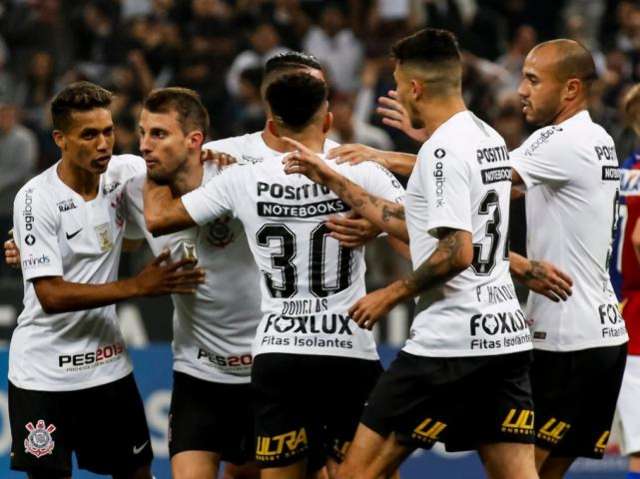 Tim&atilde;o quebra &quot;jejum&quot; sem vit&oacute;rias e faz 1 a 0 sobre o Paran&aacute; na Arena