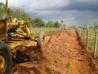 Agesul recupera estradas de Bonito e Bodoquena (Foto: Governo do Estado/Divulgação)