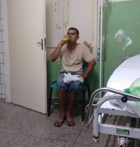 Homem fica 24h em hospital para expelir c&aacute;psulas de droga do est&ocirc;mago