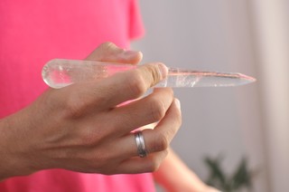 Cristal pode ser usado para aprofundar limpeza das energias. (Foto: Alcides Neto)