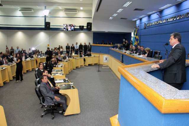 C&acirc;mara retoma sess&otilde;es dia 15 com meta de resgatar prest&iacute;gio da casa