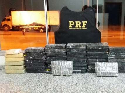 PRF descobre carga de cocaína escondida em mudança na BR-262