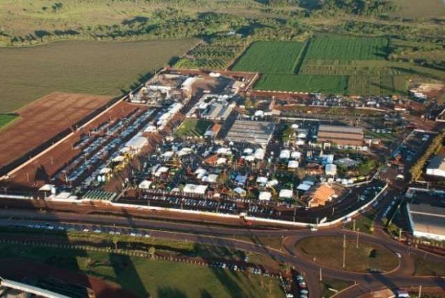 Acostumado com crise, agroneg&oacute;cio espera faturar 25% mais na Expoagro
