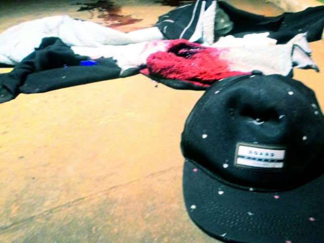 Assaltante de 17 anos &eacute; morto por policial civil com tiro na cabe&ccedil;a
