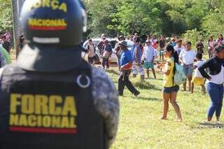 Força Nacional faz a segurança de indígenas e produtores da região. (Foto: Marcos Ermínio)