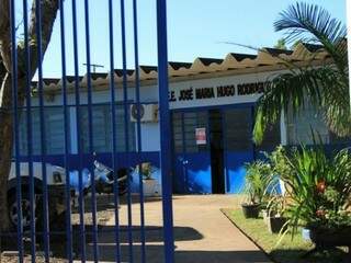 Escola José Maria Hugo Rodrigues parada em função do Dia do Basta (Foto: Marina Pacheco)