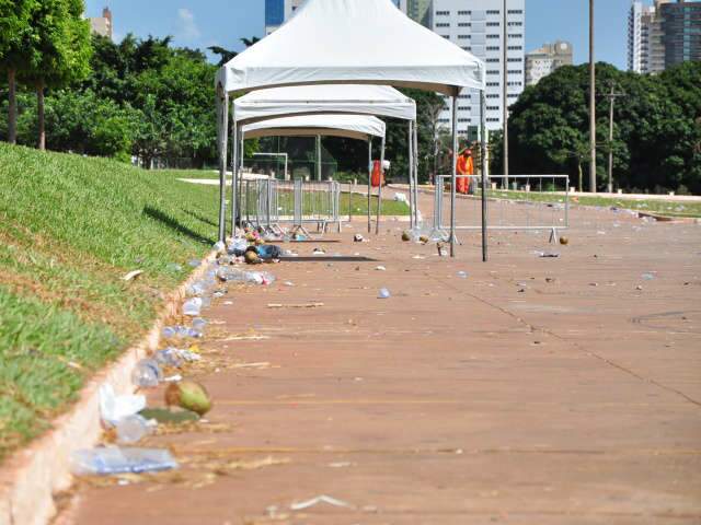  Ap&oacute;s fim de semana movimentado, Altos da Afonso Pena passa por faxina