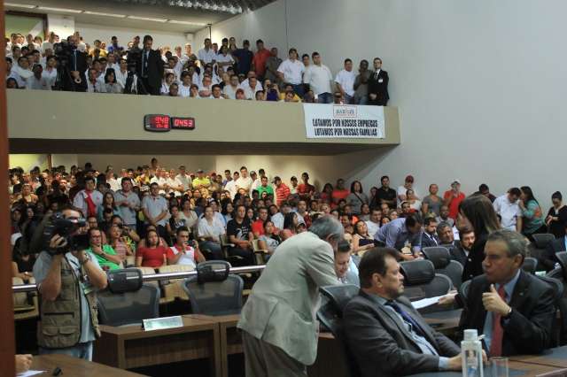 Deputados tentar&atilde;o acordo judicial com JBS para desbloquear R$ 730 milh&otilde;es