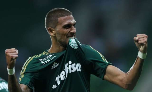 Com reservas, Palmeiras vence Bragantino diante de 30 mil pessoas na Arena
