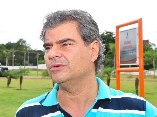 Nelsinho e Bernal ter&atilde;o encontro hoje no jogo Amigos da Paz 