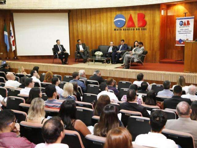 Semin&aacute;rio vai debater aumento de a&ccedil;&otilde;es judiciais na sa&uacute;de p&uacute;blica 