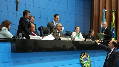 Deputados aprovam Projeto de Lei que prev&ecirc; grava&ccedil;&atilde;o de exames no Detran